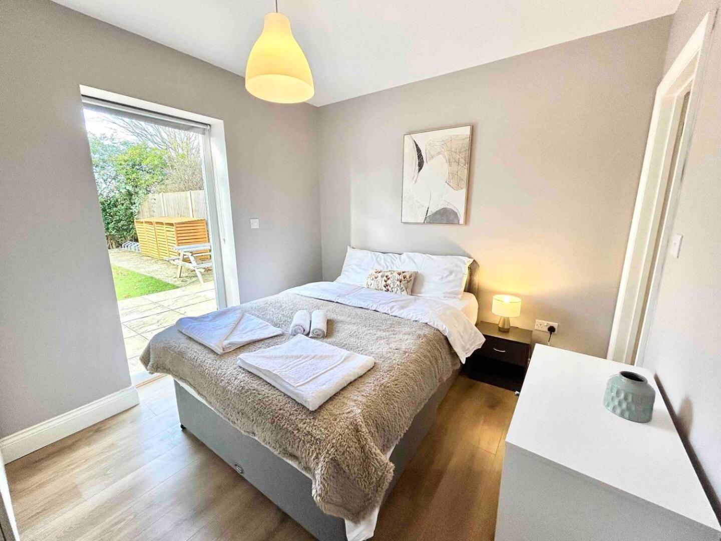 The Winstre Borehamwood Extérieur photo
