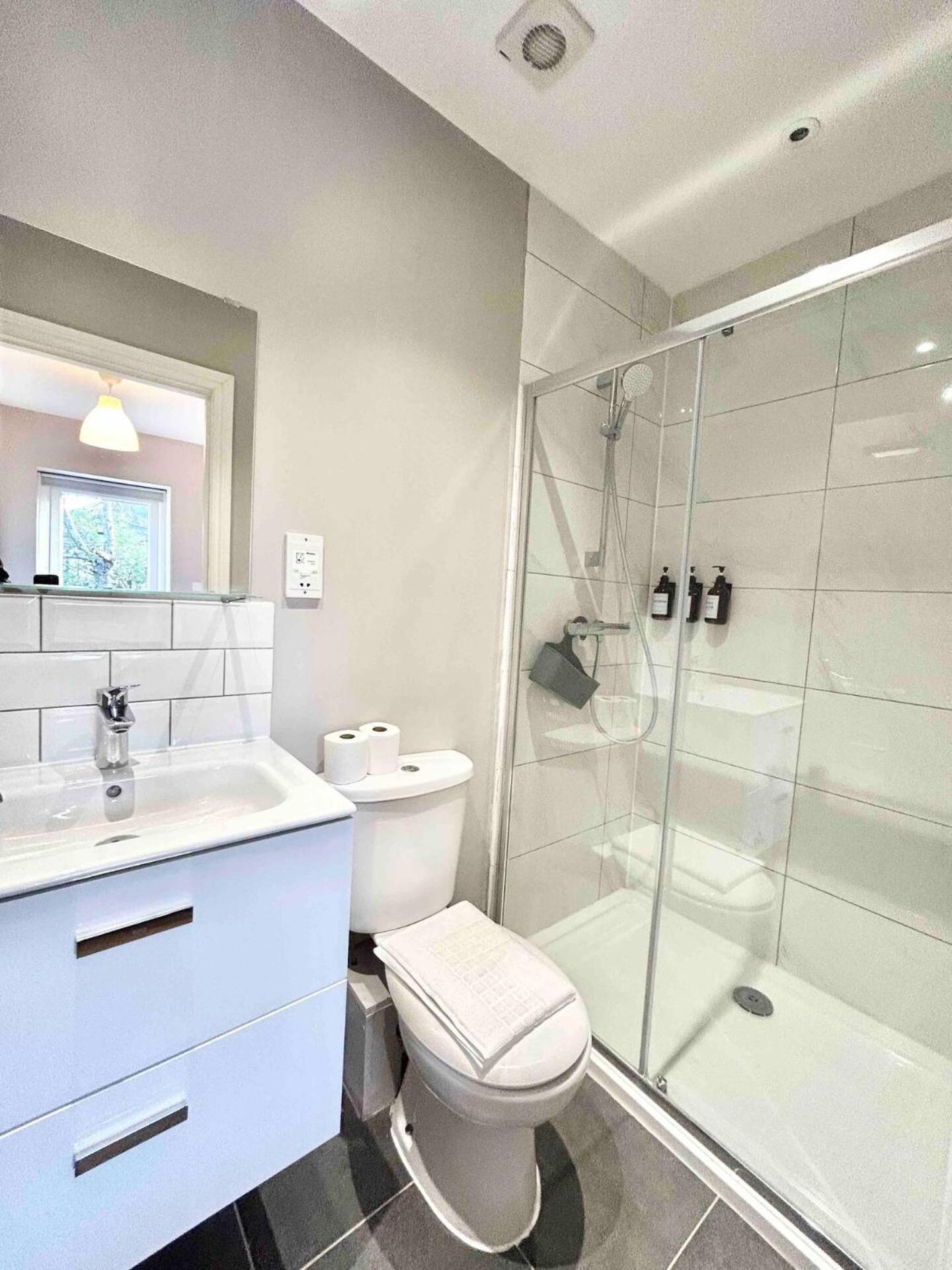 The Winstre Borehamwood Extérieur photo