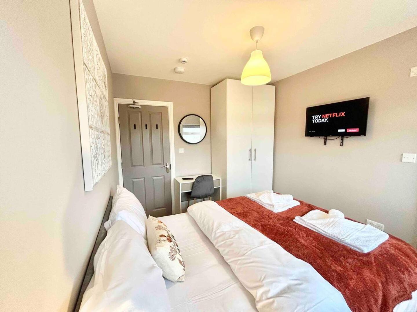 The Winstre Borehamwood Extérieur photo