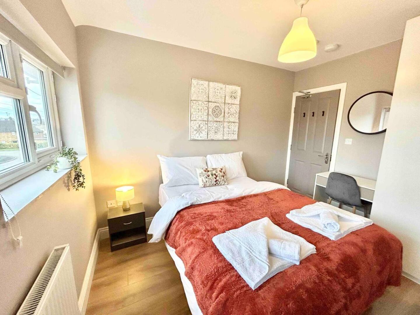 The Winstre Borehamwood Extérieur photo
