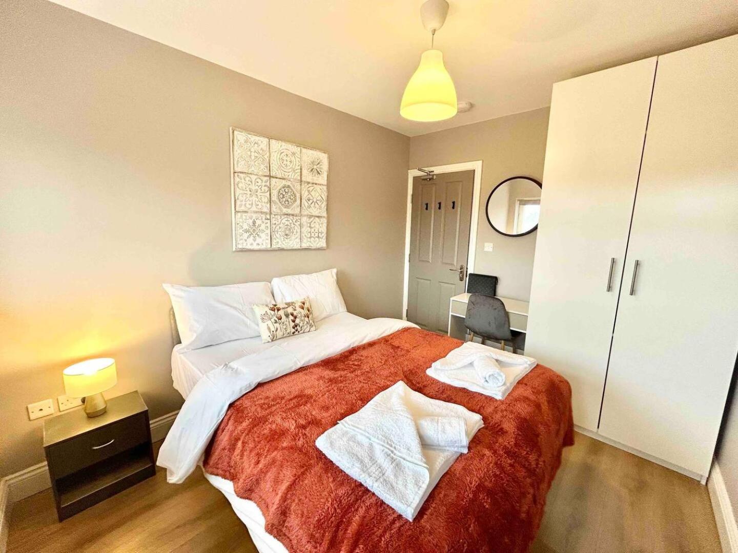 The Winstre Borehamwood Extérieur photo