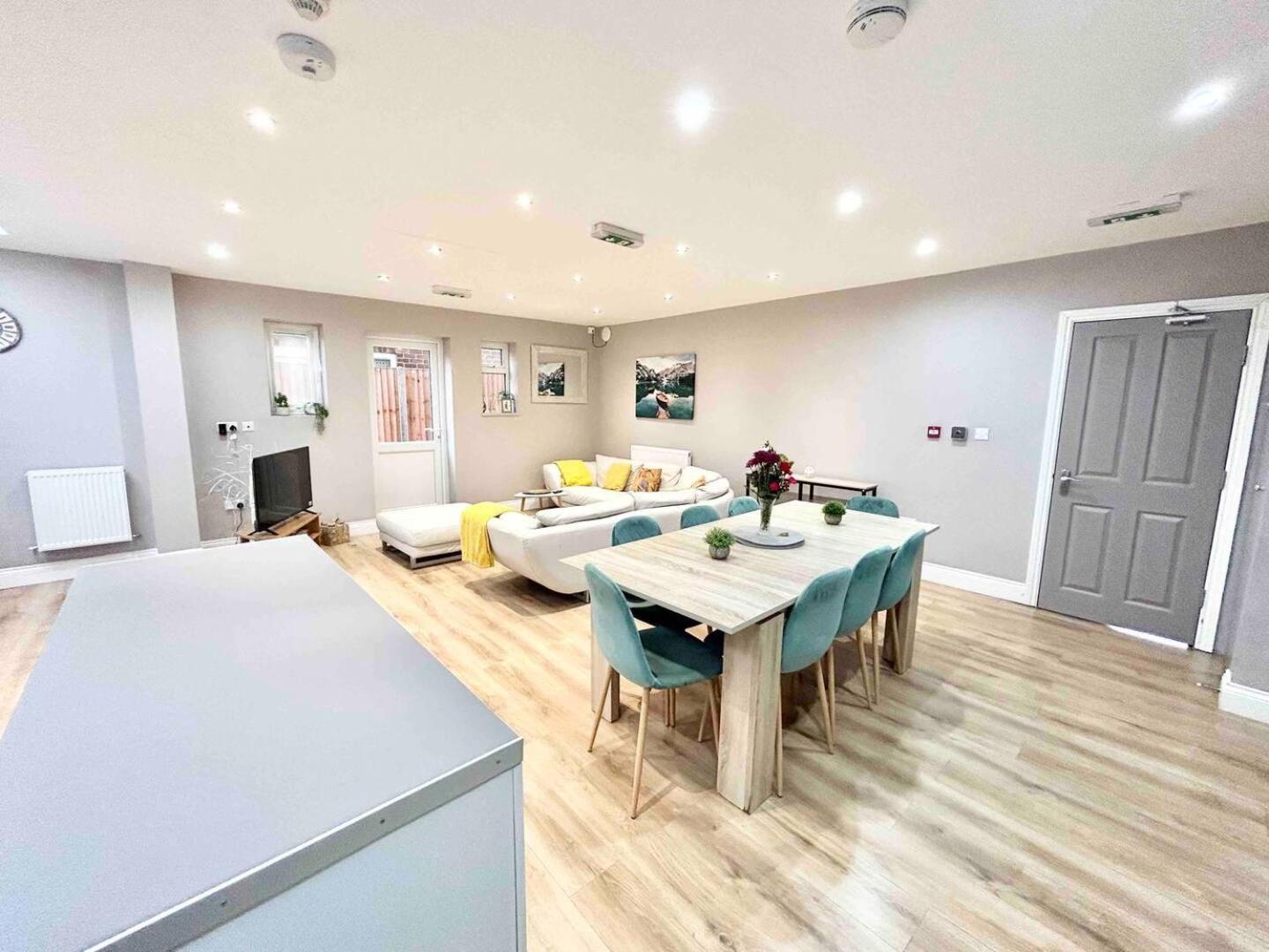The Winstre Borehamwood Extérieur photo
